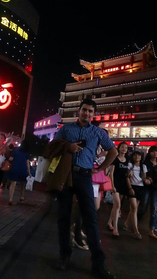 Me Vertical 07